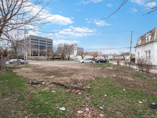 43 Peninsula Boulevard, Hempstead, NY 11550