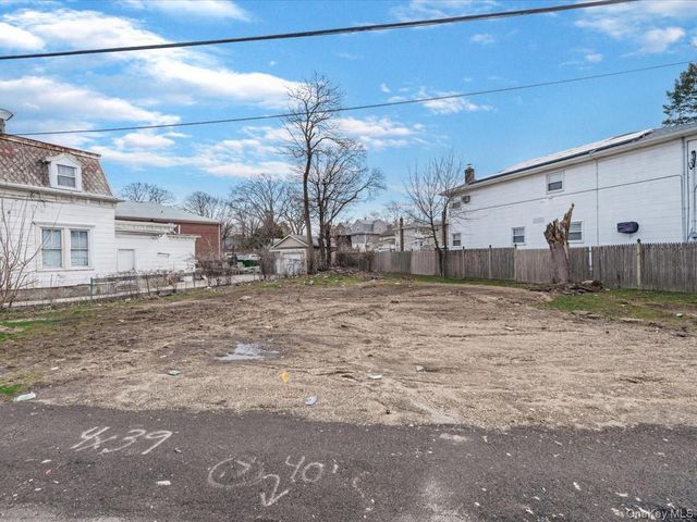 43 Peninsula Boulevard, Hempstead, NY 11550