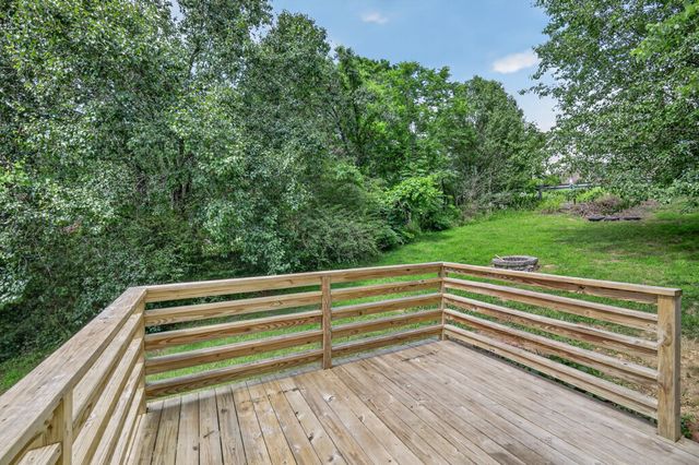 2143 Bell St Apt A, Ashland City, TN 37015