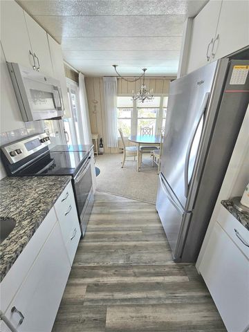 205 VIA VENETO, Venice, FL 34285