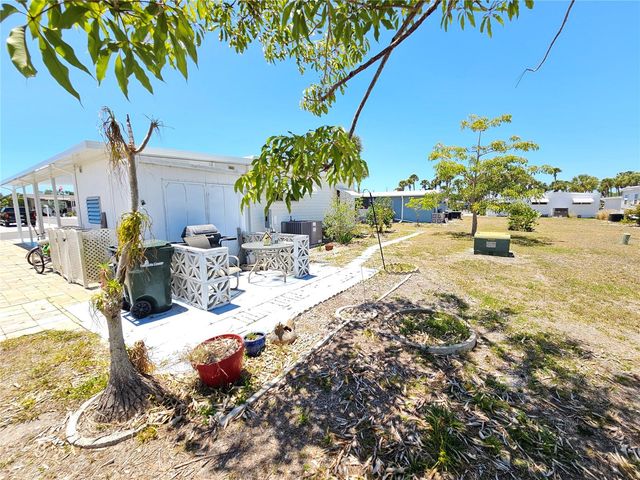 205 VIA VENETO, Venice, FL 34285