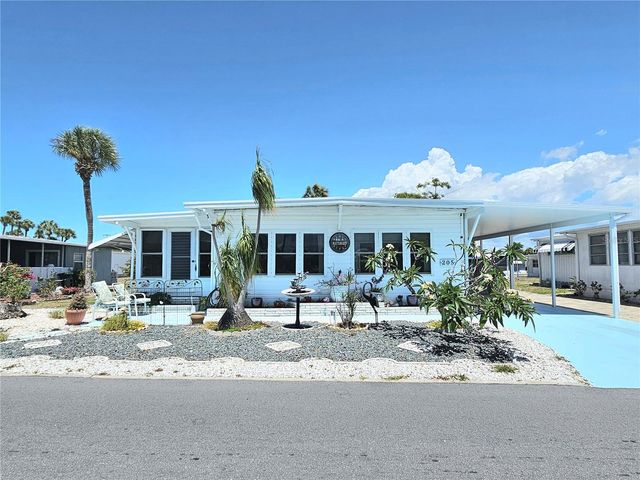 205 VIA VENETO, Venice, FL 34285