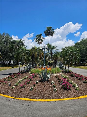 205 VIA VENETO, Venice, FL 34285
