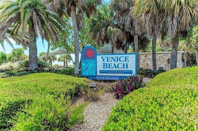 205 VIA VENETO, Venice, FL 34285