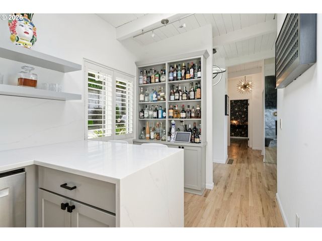 3065 Nw RIO VISTA Ter, Portland, OR 97210