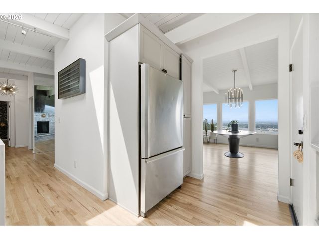 3065 Nw RIO VISTA Ter, Portland, OR 97210