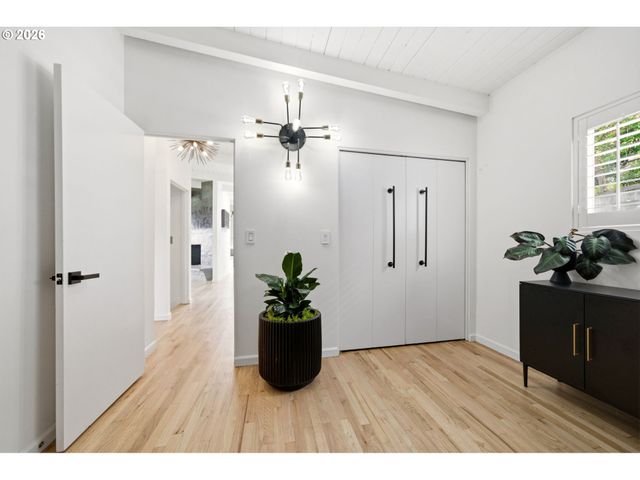 3065 Nw RIO VISTA Ter, Portland, OR 97210
