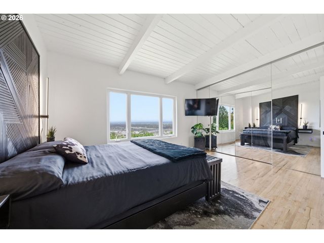 3065 Nw RIO VISTA Ter, Portland, OR 97210