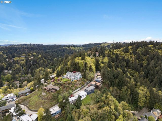 3065 Nw RIO VISTA Ter, Portland, OR 97210