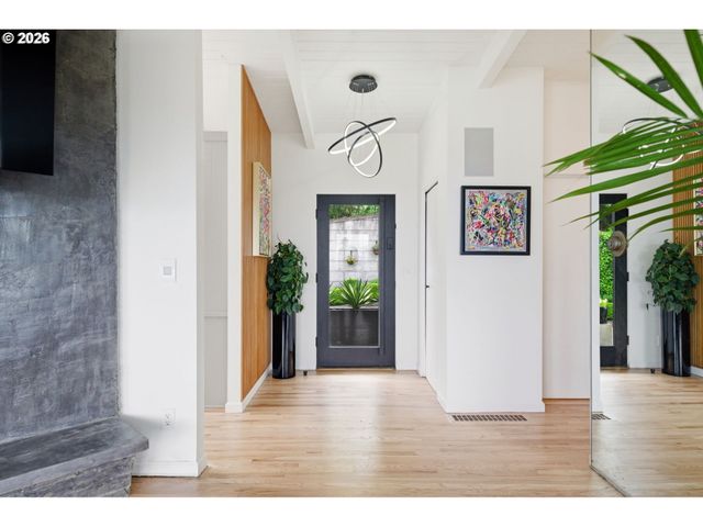 3065 Nw RIO VISTA Ter, Portland, OR 97210
