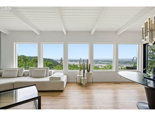 3065 Nw RIO VISTA Ter, Portland, OR 97210