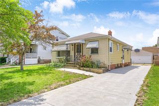 6150 Wareham Drive, Parma, OH 44129