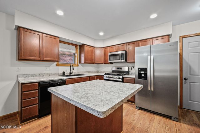 1032 Adams Street, Findlay, OH 45840