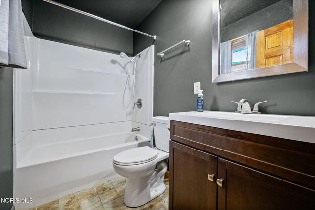 1032 Adams Street, Findlay, OH 45840