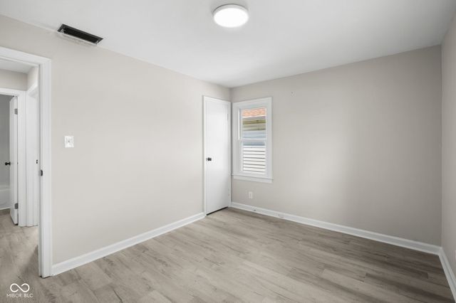 76 N 2nd Avenue, Beech Grove, IN 46107