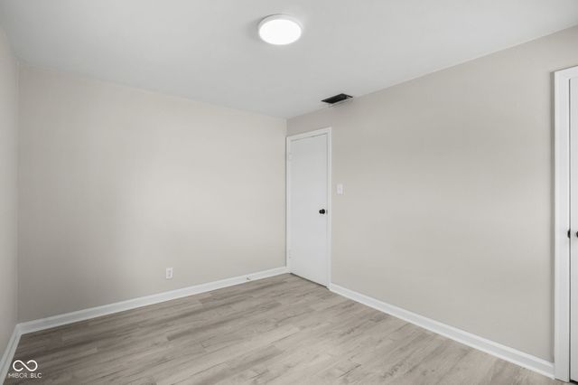 76 N 2nd Avenue, Beech Grove, IN 46107