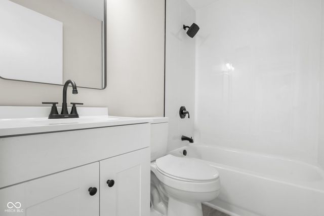 76 N 2nd Avenue, Beech Grove, IN 46107