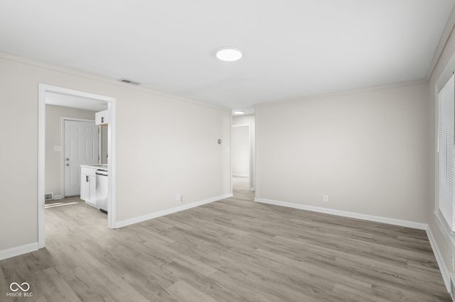 76 N 2nd Avenue, Beech Grove, IN 46107