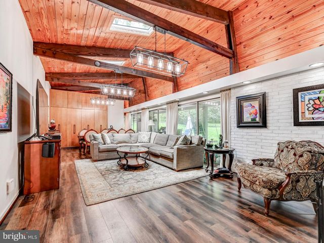 3604 BARBERRY, Pikesville, MD 21208