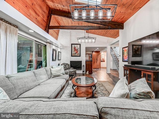 3604 BARBERRY, Pikesville, MD 21208