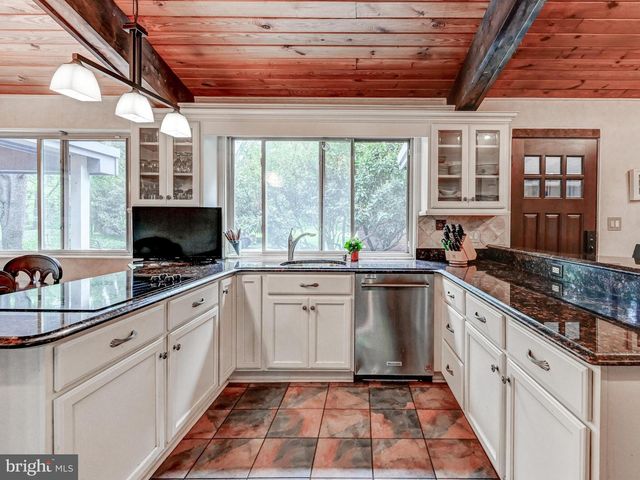 3604 BARBERRY, Pikesville, MD 21208