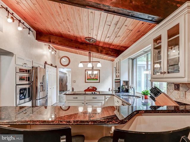 3604 BARBERRY, Pikesville, MD 21208