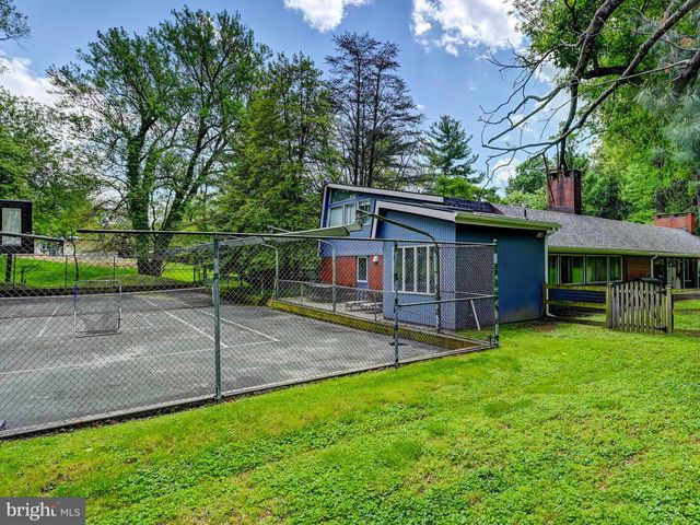 3604 BARBERRY, Pikesville, MD 21208
