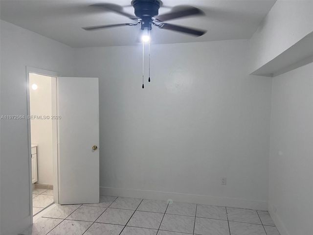 3090 NW 29th St, Miami, FL 33142