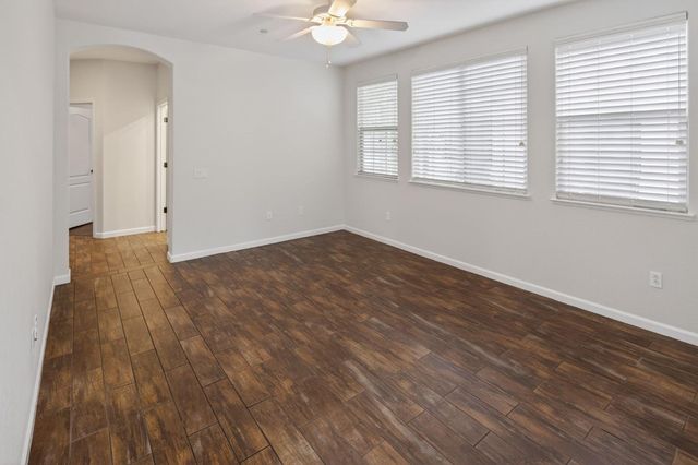 1152 Marseille Ln, Roseville, CA 95747