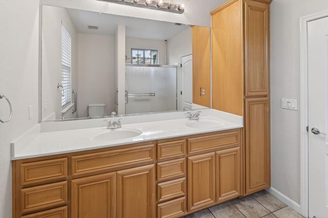 1152 Marseille Ln, Roseville, CA 95747