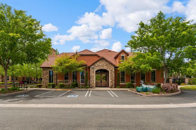 1152 Marseille Ln, Roseville, CA 95747