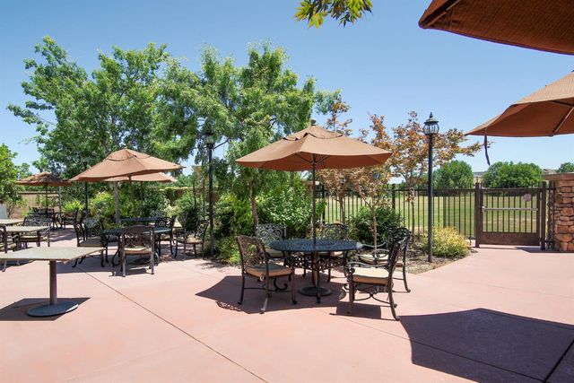 1152 Marseille Ln, Roseville, CA 95747