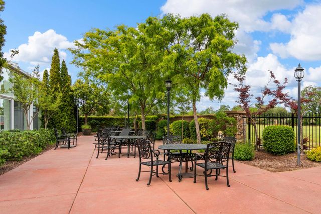 1152 Marseille Ln, Roseville, CA 95747