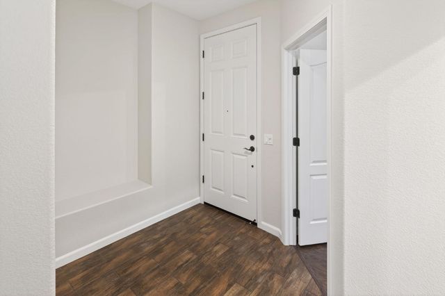 1152 Marseille Ln, Roseville, CA 95747