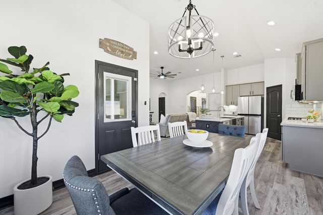 102 Hollow Terrace Court, Tomball, TX 77375