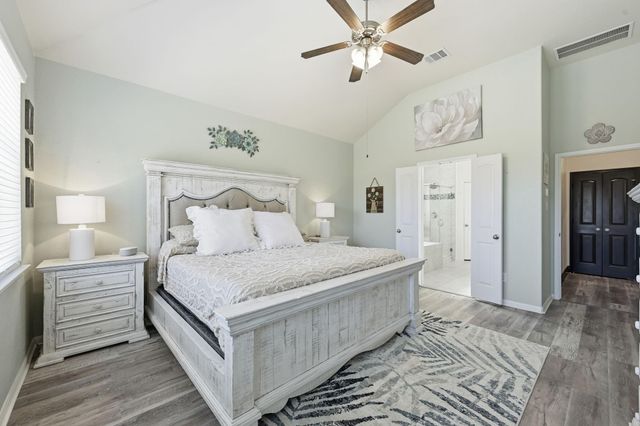 102 Hollow Terrace Court, Tomball, TX 77375