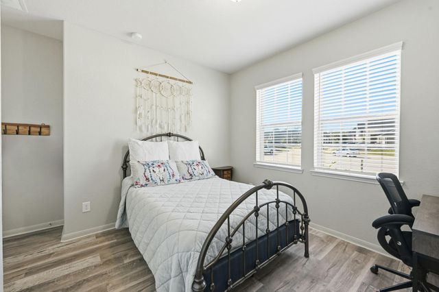 102 Hollow Terrace Court, Tomball, TX 77375