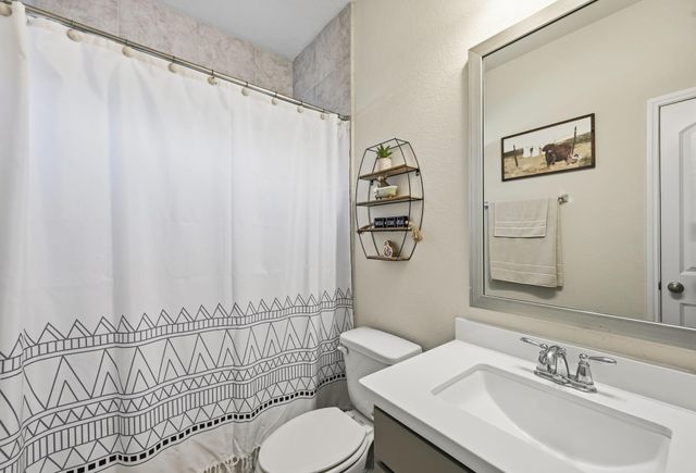 102 Hollow Terrace Court, Tomball, TX 77375