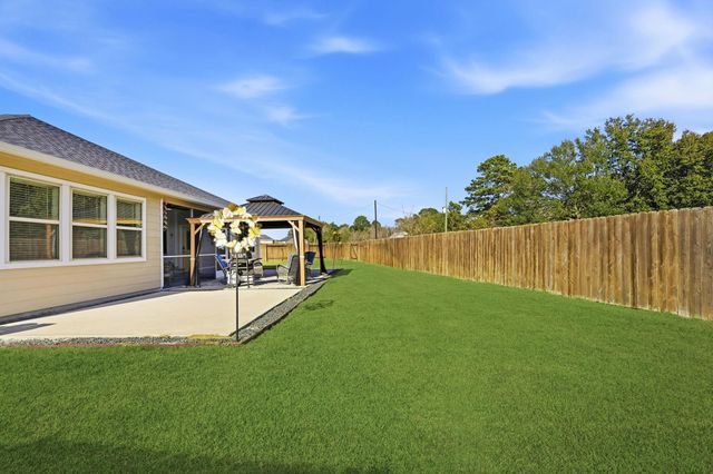 102 Hollow Terrace Court, Tomball, TX 77375