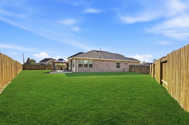 102 Hollow Terrace Court, Tomball, TX 77375