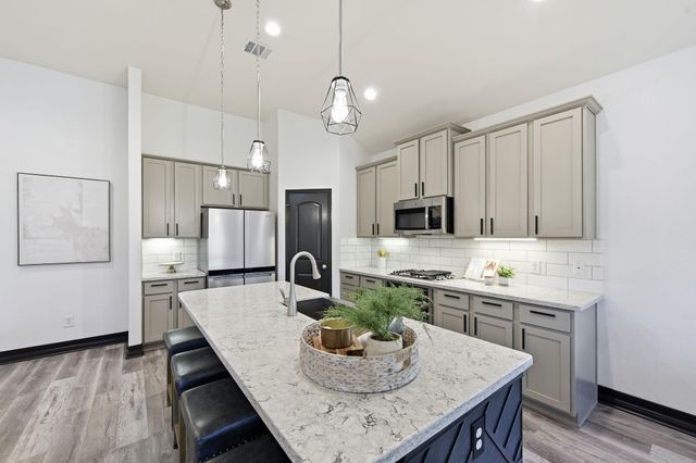 102 Hollow Terrace Court, Tomball, TX 77375