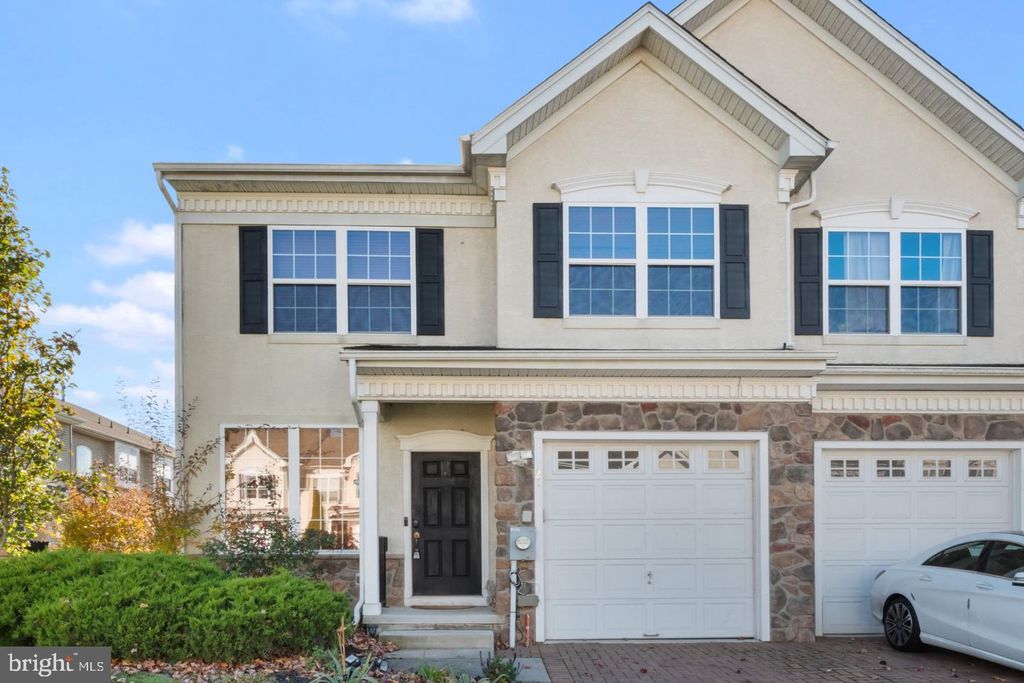21 KINGSWOOD CT, WESTAMPTON, NJ 08060 — exterior
