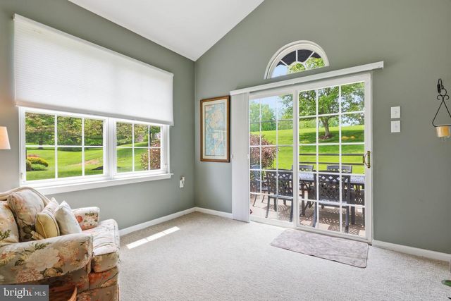 28 BLUEBONNET RD, Langhorne, PA 19047
