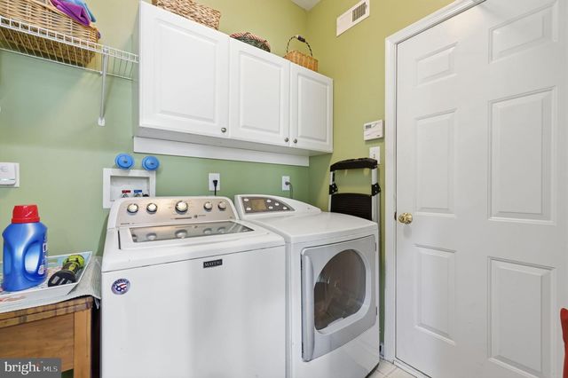 28 BLUEBONNET RD, Langhorne, PA 19047