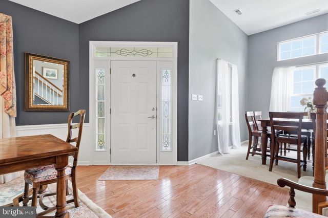28 BLUEBONNET RD, Langhorne, PA 19047