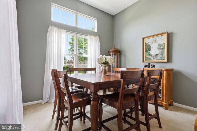 28 BLUEBONNET RD, Langhorne, PA 19047