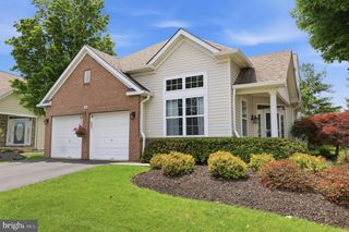 28 BLUEBONNET RD, Langhorne, PA 19047