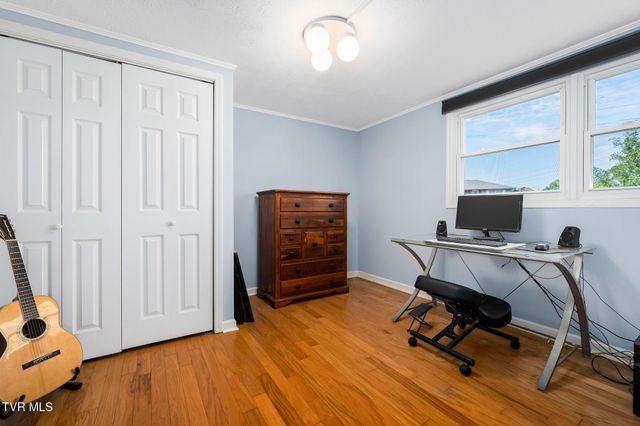 1712 Willowood Court, Johnson City, TN 37604