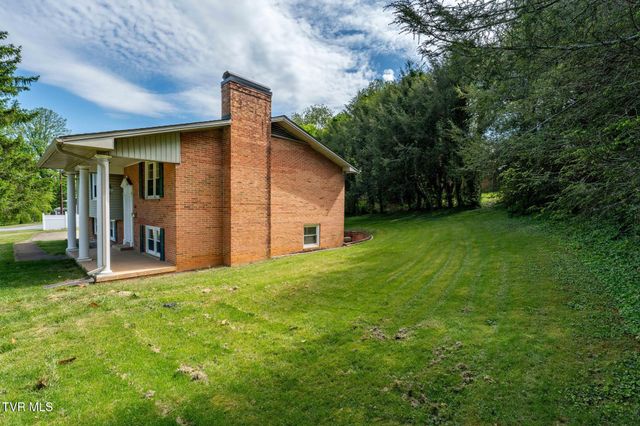 1712 Willowood Court, Johnson City, TN 37604