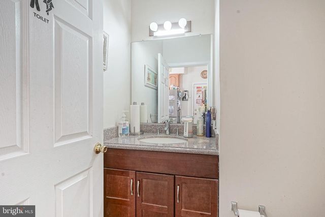 100 CROMWELL CT, Egg Harbor Township, NJ 08234